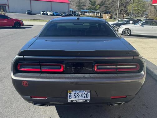 2022 Dodge Challenger SXT