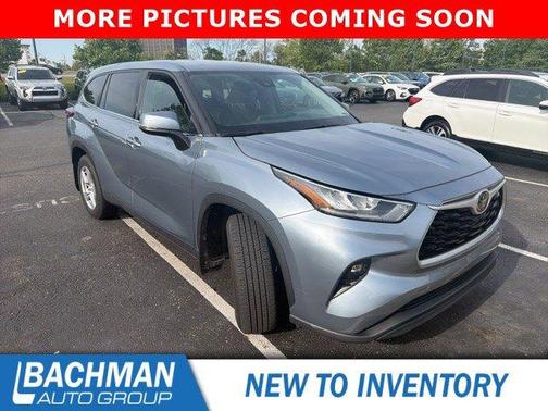 Celestial Silver Metallic 2020 Toyota Highlander LE