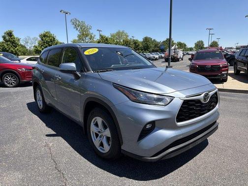 Celestial Silver Metallic 2020 Toyota Highlander LE