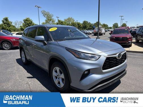 Celestial Silver Metallic 2020 Toyota Highlander LE