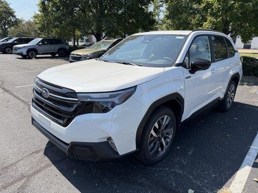Crystal White Pearl 2026 Subaru Forester Touring