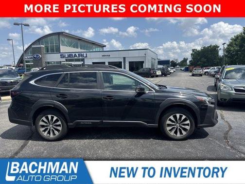Crystal Black Silica 2024 Subaru Outback Limited