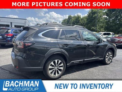 Crystal Black Silica 2024 Subaru Outback Limited