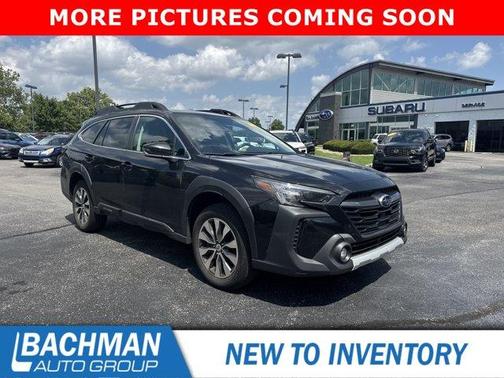 Crystal Black Silica 2024 Subaru Outback Limited