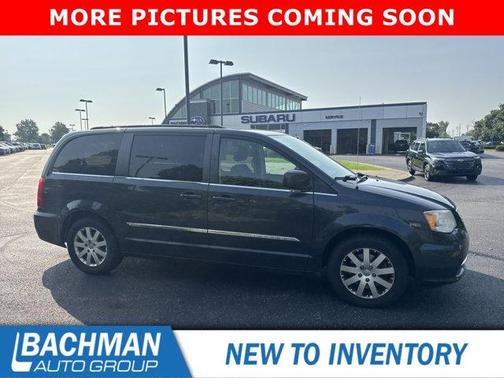 2014 Chrysler Town & Country Touring