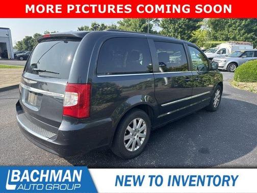 2014 Chrysler Town & Country Touring