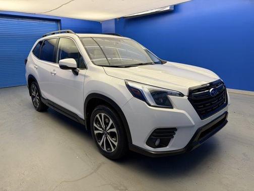 Crystal White Pearl 2023 Subaru Forester Limited