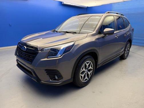 Brilliant Bronze Metallic 2022 Subaru Forester Premium