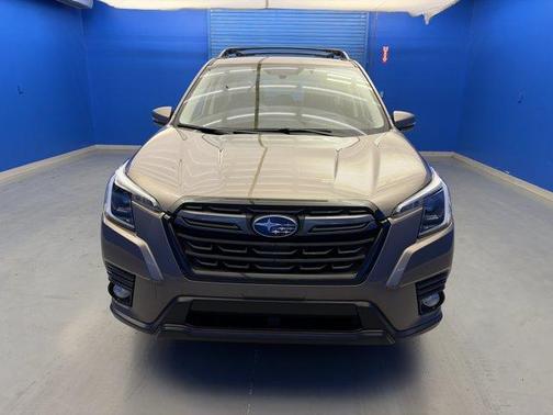 Brilliant Bronze Metallic 2023 Subaru Forester Limited