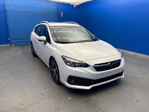 Crystal White Pearl 2023 Subaru Impreza Premium