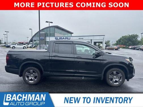 Crystal Black Pearl 2024 Honda Ridgeline TrailSport