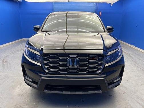Crystal Black Pearl 2024 Honda Ridgeline TrailSport
