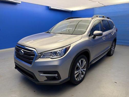 Tungsten Metallic 2019 Subaru Ascent Limited 8-Passenger