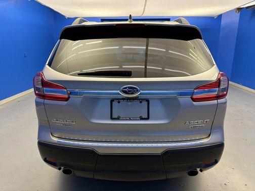 Tungsten Metallic 2019 Subaru Ascent Limited 8-Passenger