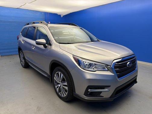 Tungsten Metallic 2019 Subaru Ascent Limited 8-Passenger