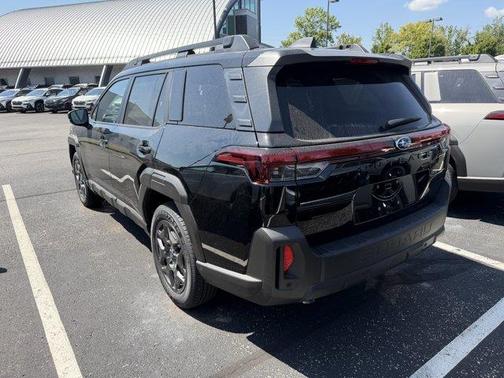 Crystal Black Silica 2026 Subaru Outback Premium