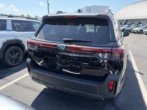 Crystal Black Silica 2026 Subaru Outback Premium