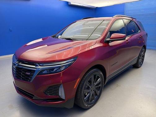 Cherry Red Tintcoat 2022 Chevrolet Equinox RS