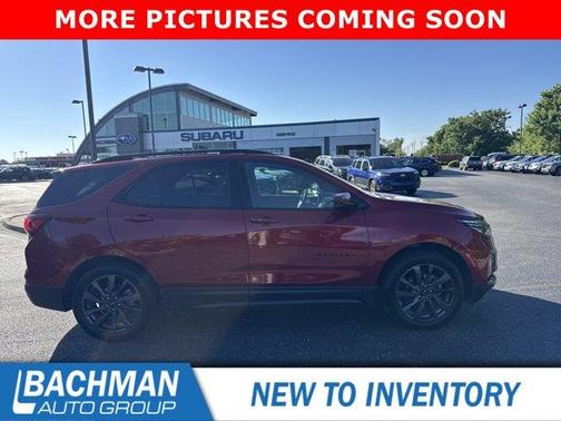 Cherry Red Tintcoat 2022 Chevrolet Equinox RS