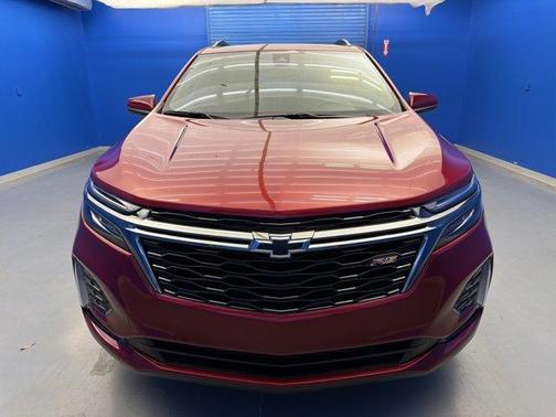 Cherry Red Tintcoat 2022 Chevrolet Equinox RS