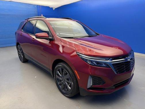Cherry Red Tintcoat 2022 Chevrolet Equinox RS