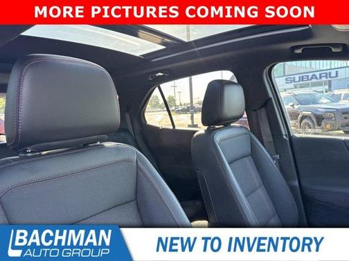 Cherry Red Tintcoat 2022 Chevrolet Equinox RS