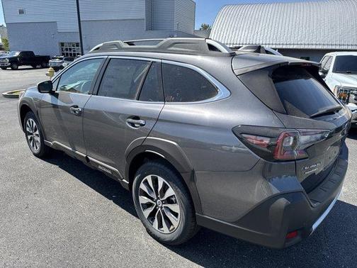 2025 Subaru Outback Touring