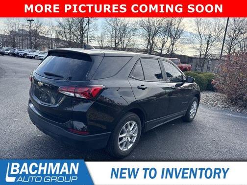 2022 Chevrolet Equinox LS