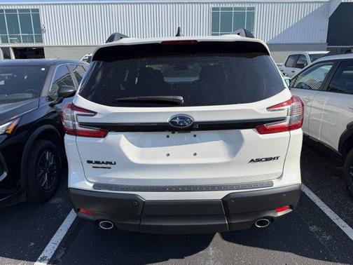 Crystal White Pearl 2026 Subaru Ascent Premium