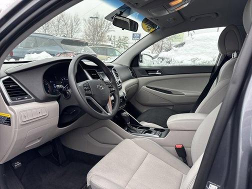 2017 Hyundai TUCSON SE