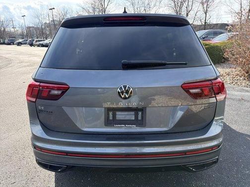 2024 Volkswagen Tiguan 2.0T SE R-Line Black