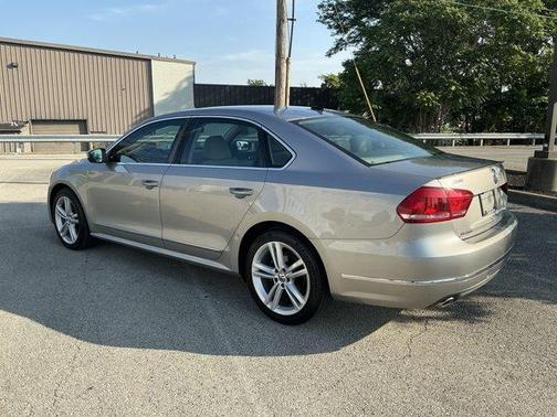 2013 Volkswagen Passat 2.0 TDI SEL Premium
