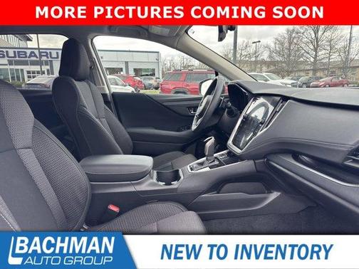 Crystal White Pearl 2025 Subaru Outback Premium