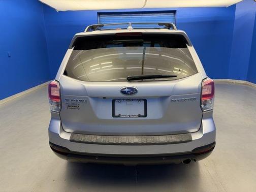 Ice Silver Metallic 2018 Subaru Forester 2.5i Touring