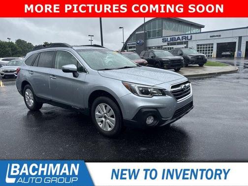 Ice Silver Metallic 2019 Subaru Outback 2.5i Premium