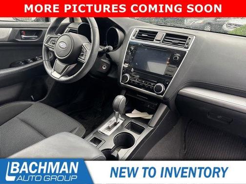 Ice Silver Metallic 2019 Subaru Outback 2.5i Premium