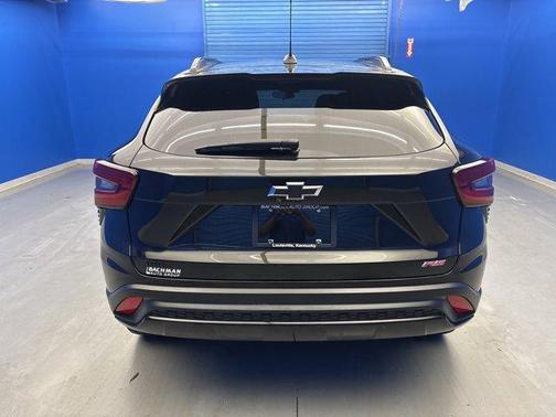 Mosaic Black Metallic 2025 Chevrolet Trax 2RS