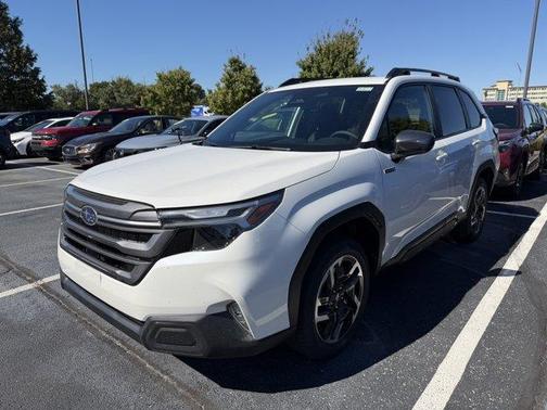 Crystal White Pearl 2026 Subaru Forester Limited