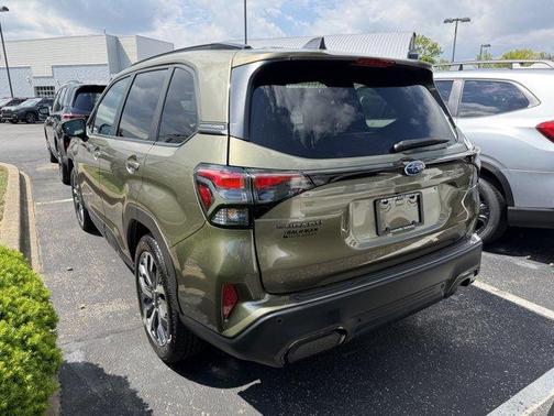 Autumn Green Metallic 2026 Subaru Forester Touring