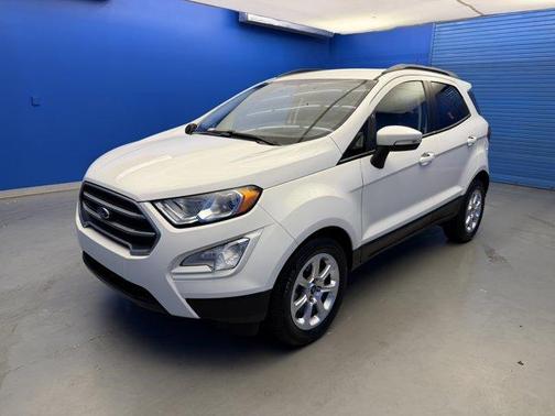 White Platinum Tri-Coat Metallic 2018 Ford EcoSport SE