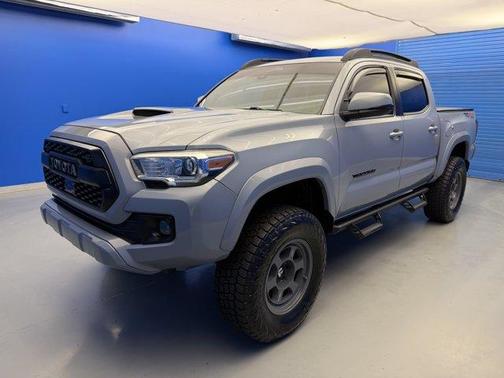 Cement 2018 Toyota Tacoma TRD Pro