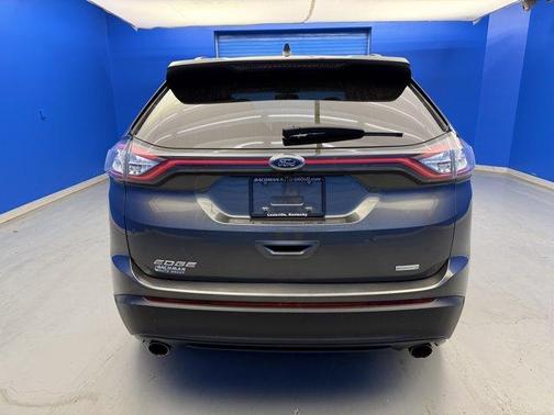 Magnetic Metallic 2018 Ford Edge SE
