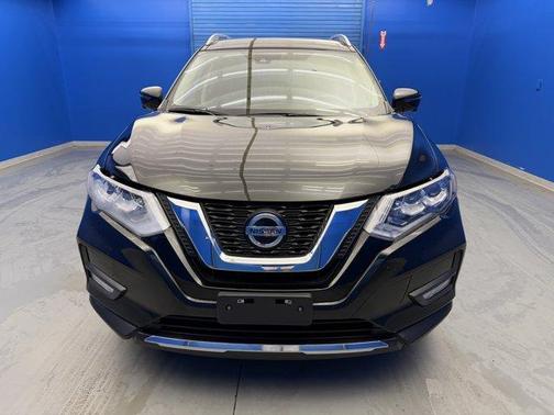 Magnetic Black 2020 Nissan Rogue SL