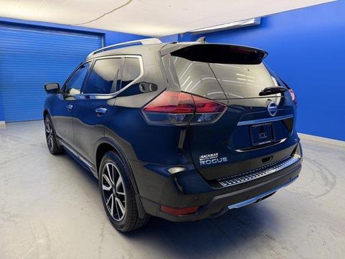 Magnetic Black 2020 Nissan Rogue SL