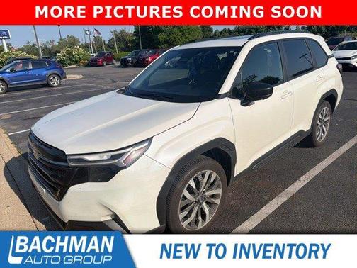 Crystal White Pearl 2025 Subaru Forester Touring