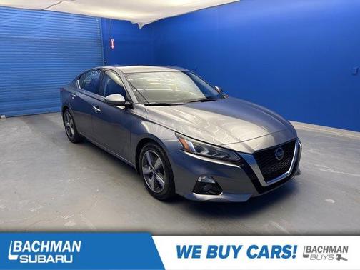 Gun Metallic 2019 Nissan Altima 2.5 SV