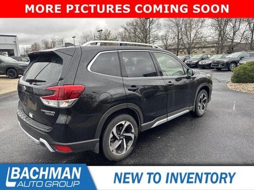 Crystal Black Silica 2022 Subaru Forester Touring