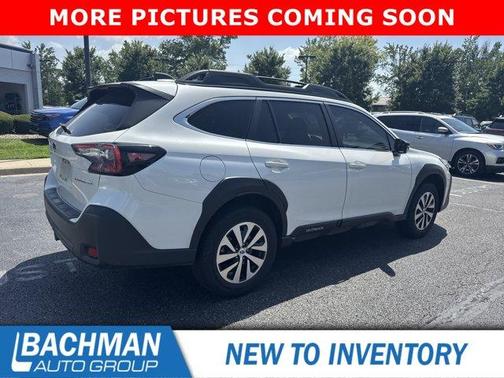 Crystal White Pearl 2024 Subaru Outback Premium