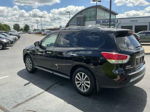 2014 Nissan Pathfinder SV
