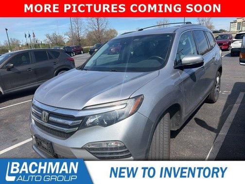 Lunar Silver Metallic 2018 Honda Pilot Elite